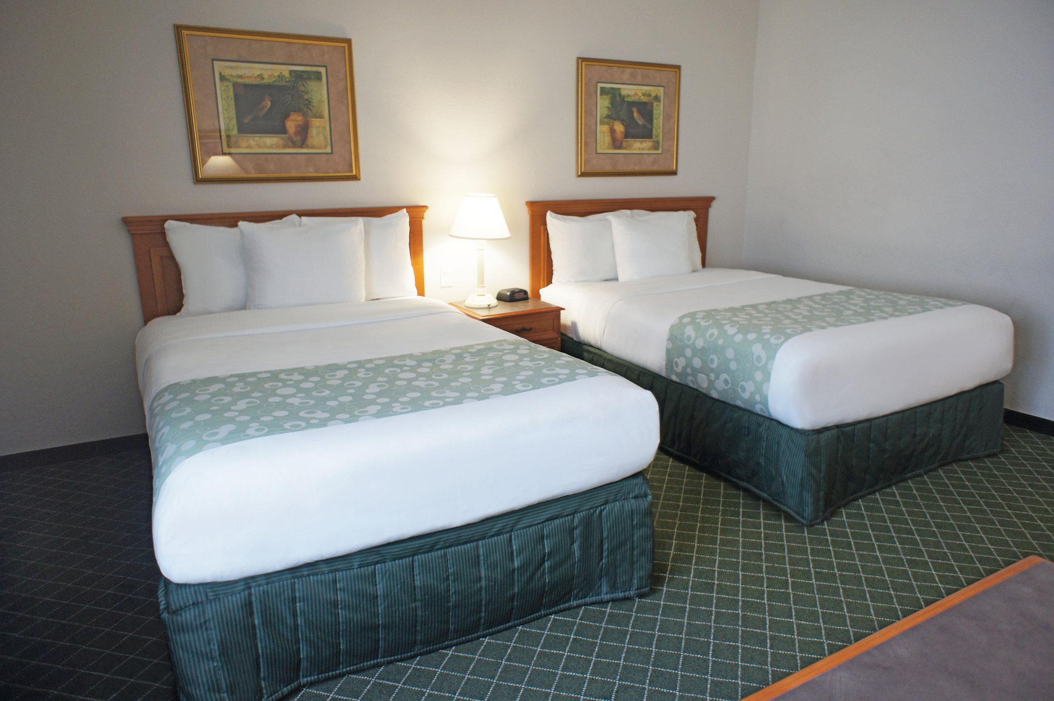 La Quinta By Wyndham Miami Airport West Hotel Sweetwater Exterior photo